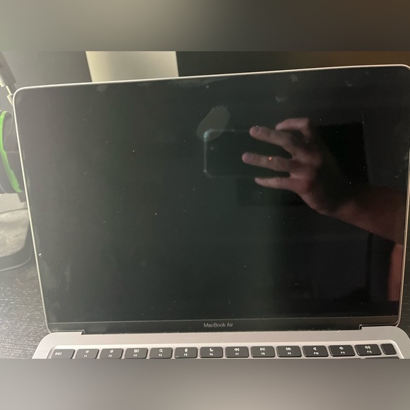 MACBOOK AIR 2020 - Picture 2 of 4